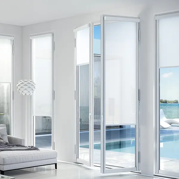 Estores adhesivos para ventanas con fácil instalación